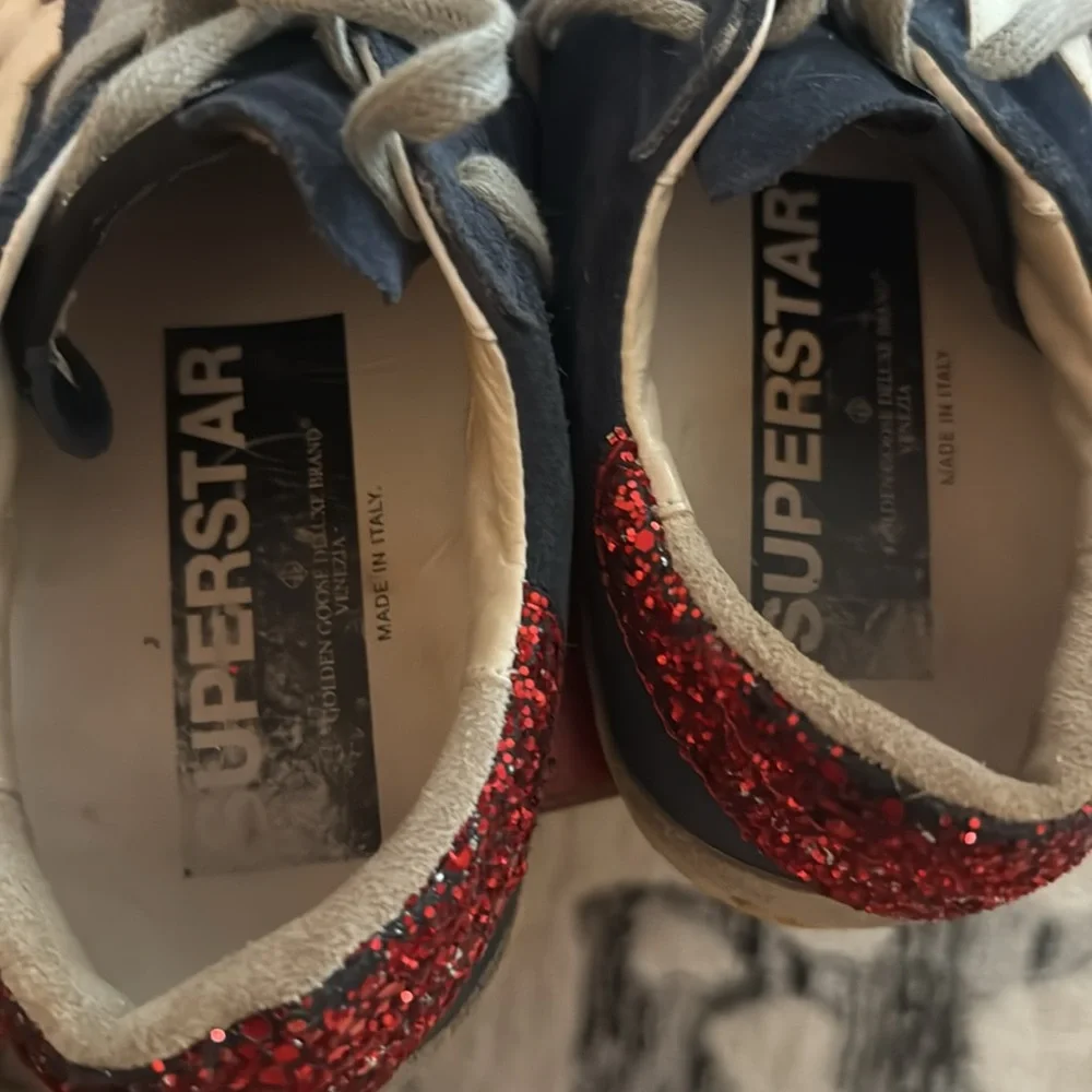 Slightly worn Golden Goose Superstar Sneakers. - Picture 8 of 8